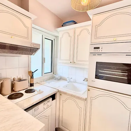 Vieil Comfort & Tasteful Decoration 앙티브