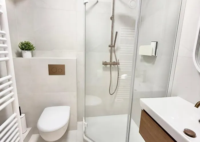 Vieil Comfort & Tasteful Decoration Antibes