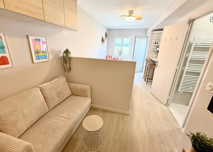 Διαμέρισμα Vieil Comfort & Tasteful Decoration Αντίμπ